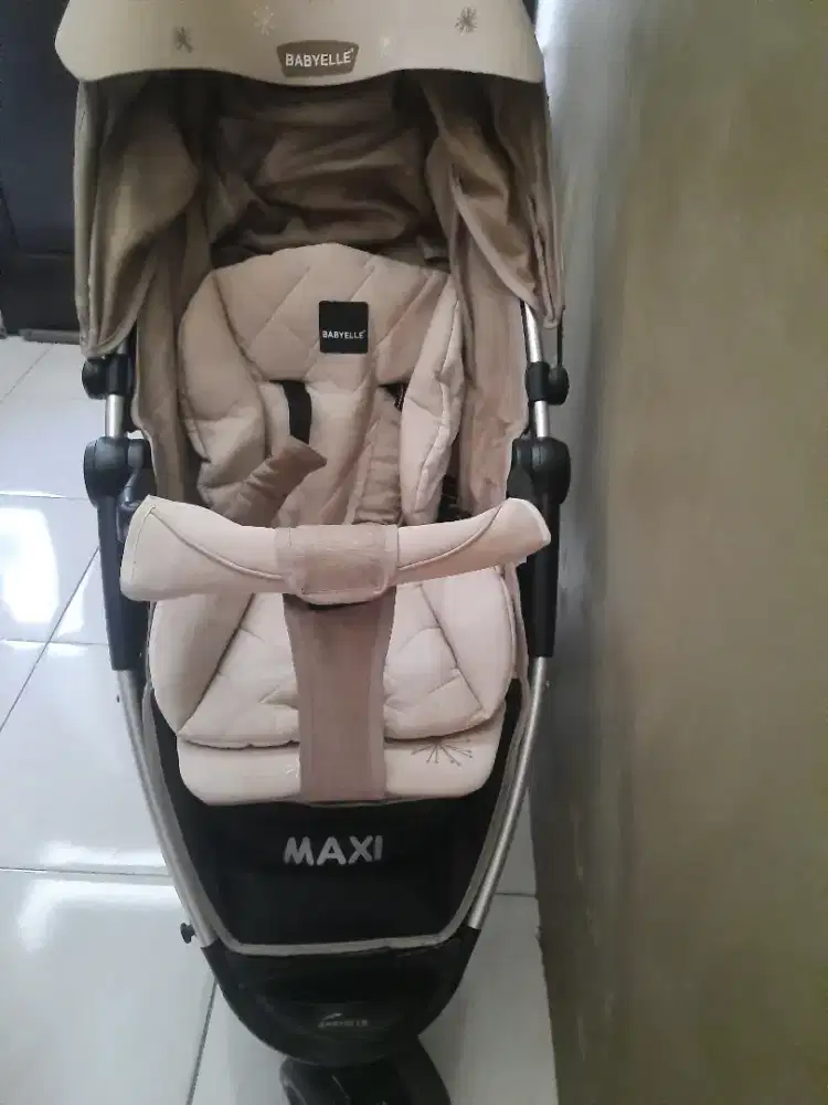 Dijual Stroller masih bagus Merk BABYELLE Maxi No Minus