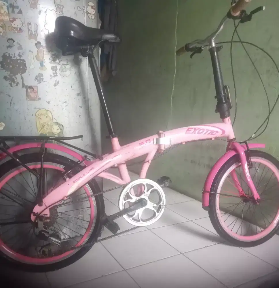 Sepeda lipat exotic UK 20 nego halus