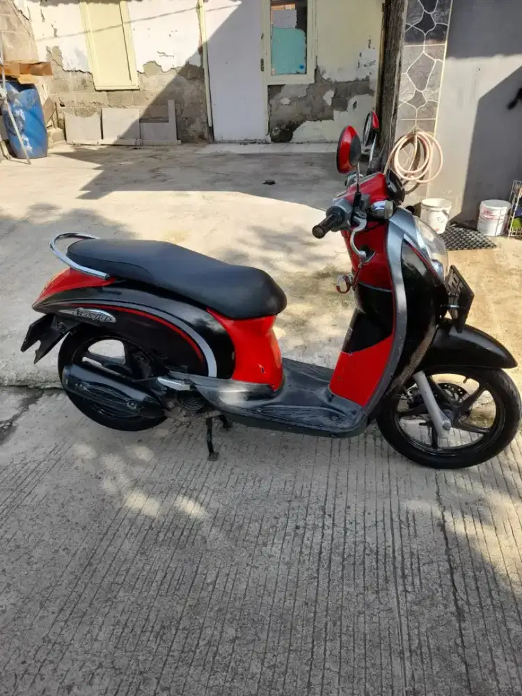 Motor Scoopy jual santai