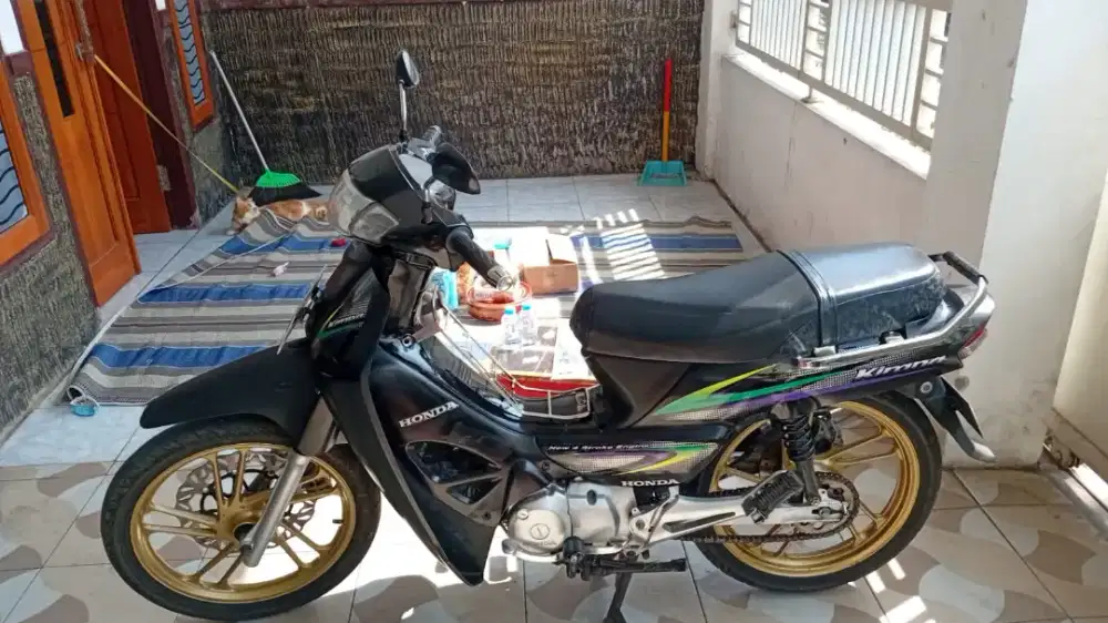 Honda kirana tahun 2005