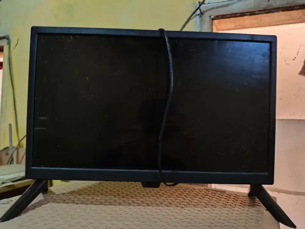 Dijual TV Led Sakura 24 Inch HD Minus Layar Item Tpi Masih Nyala