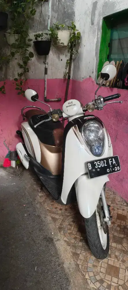Honda scoopy 2011