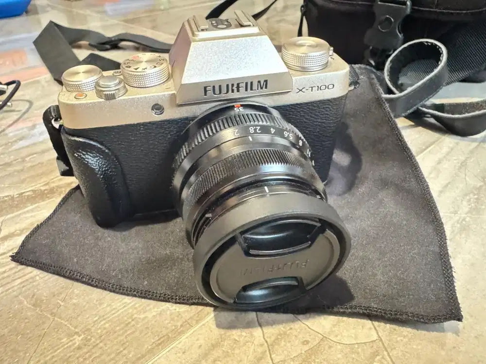 FUJI XT-100 - Gold (hero color)