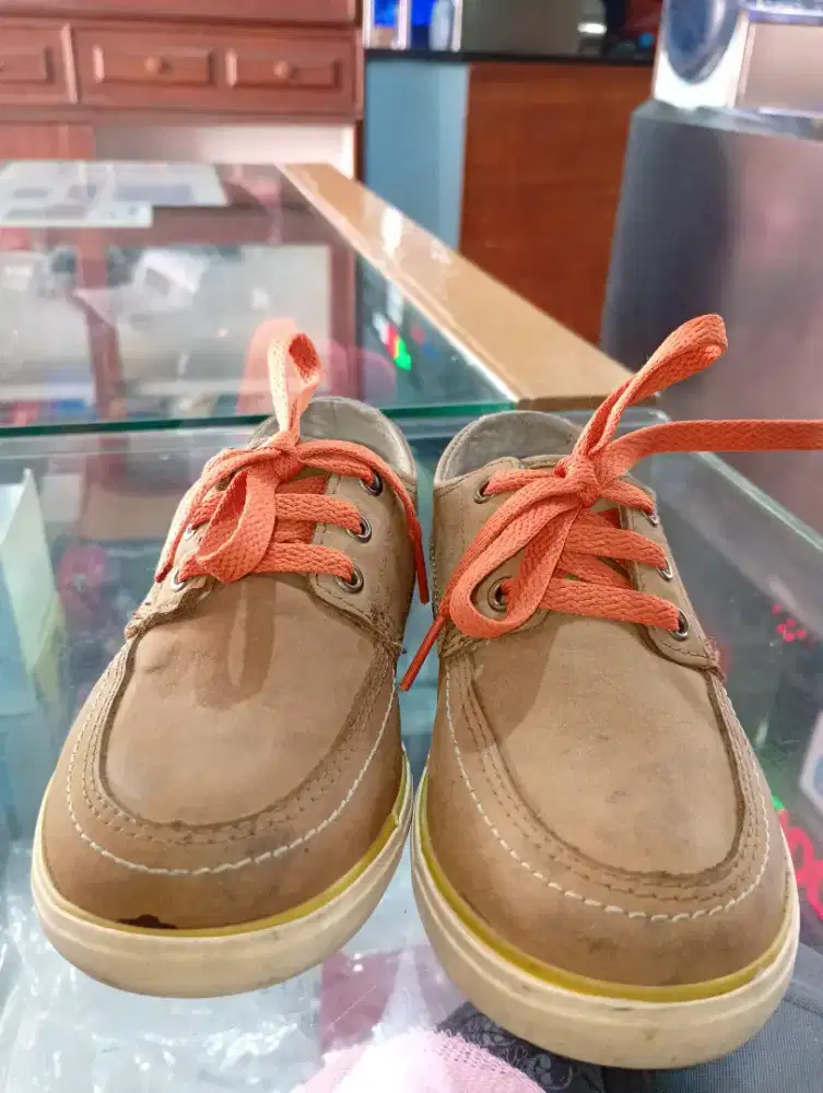 Sepatu Kulit Hush Puppies Size 29