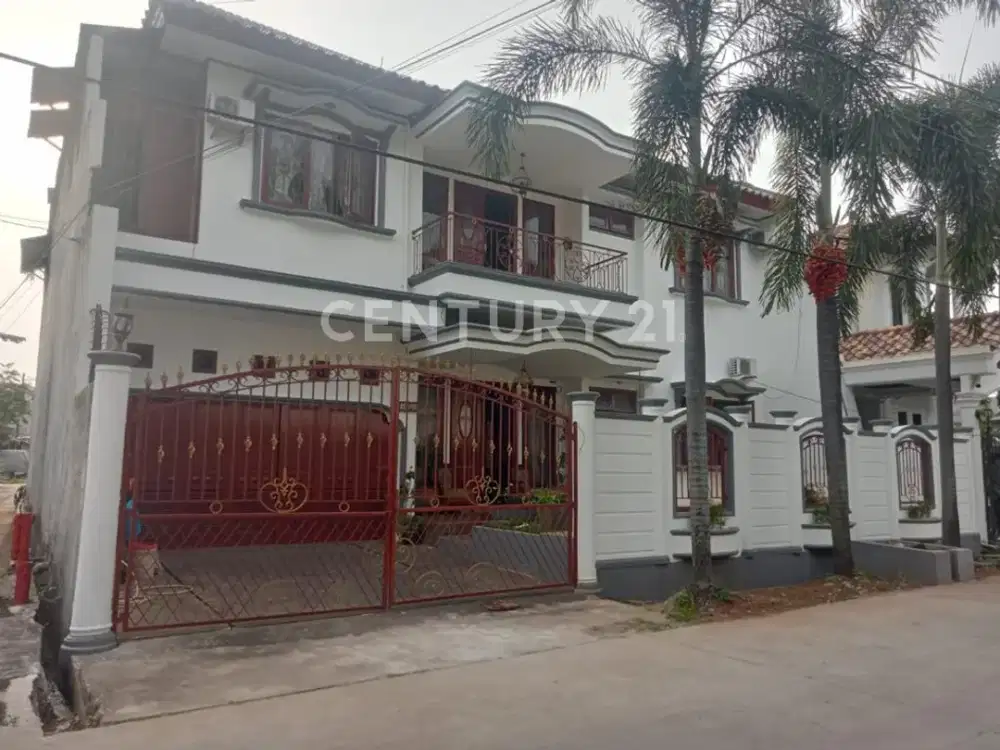Di Jual Rumah Besar Dan Bagus Di Perumahan Billy Moond  Jaktim.