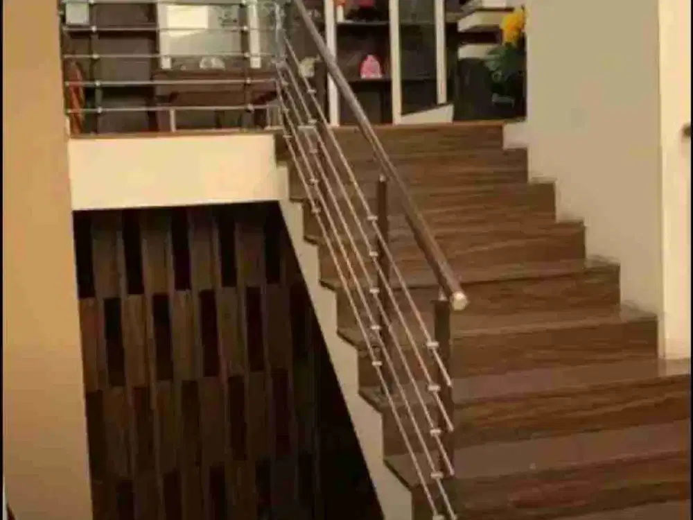 Rumah Kantor Poros Dewandaru Suhat