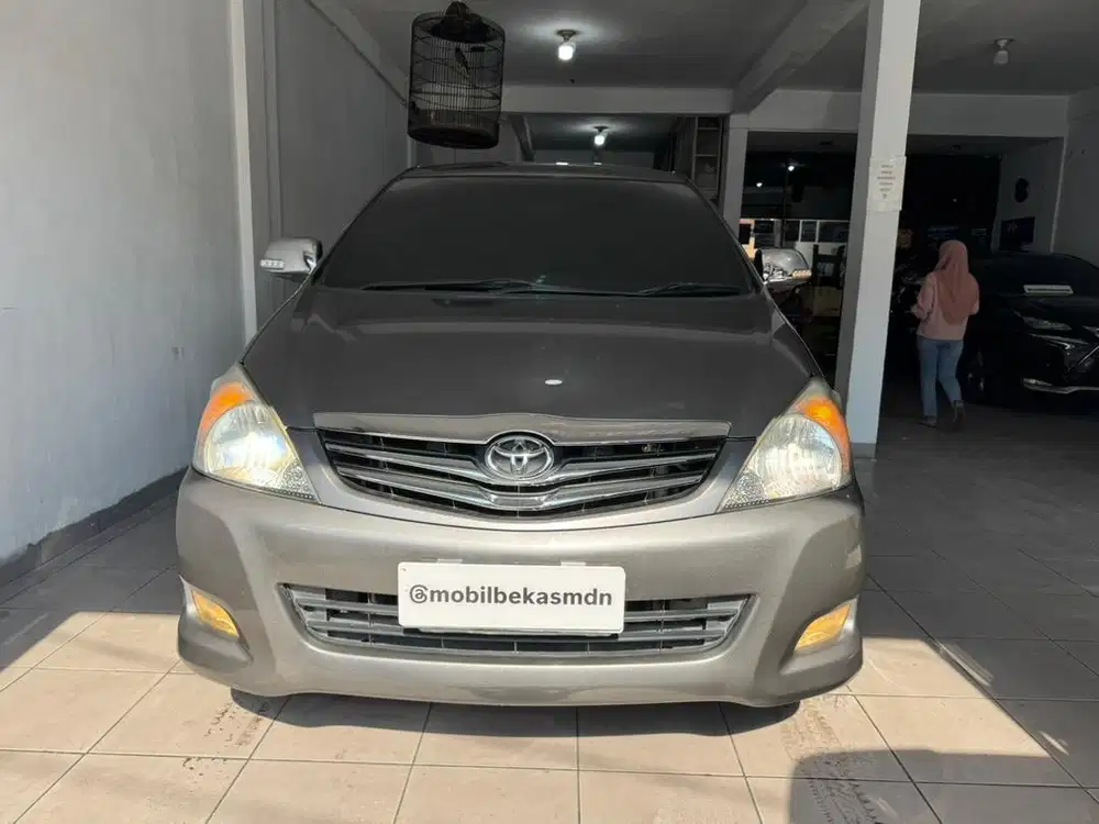 Tdp 33 Jt Odo 69 Rb Toyota Kijang Innova 2.0 V Bensin Matic 2010 Abu