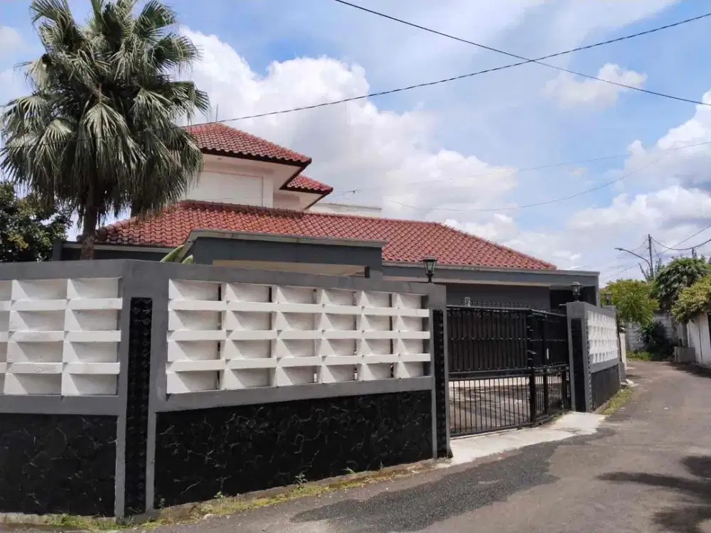 Rumah Bagus Hitung Tanah di Bendi Delman Tanah Kusir Jakarta Selatan