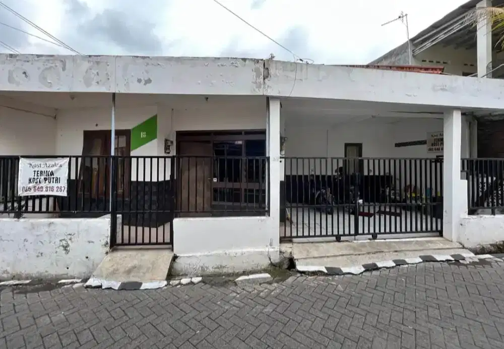 RUMAH KOST DI PELEBURAN SINGOSARI SIMPANGAN LIMA