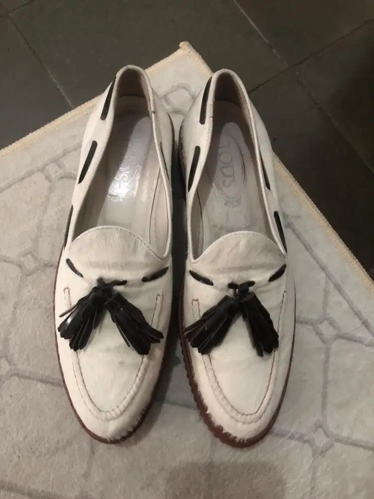Sepatu tods putih kulit asli