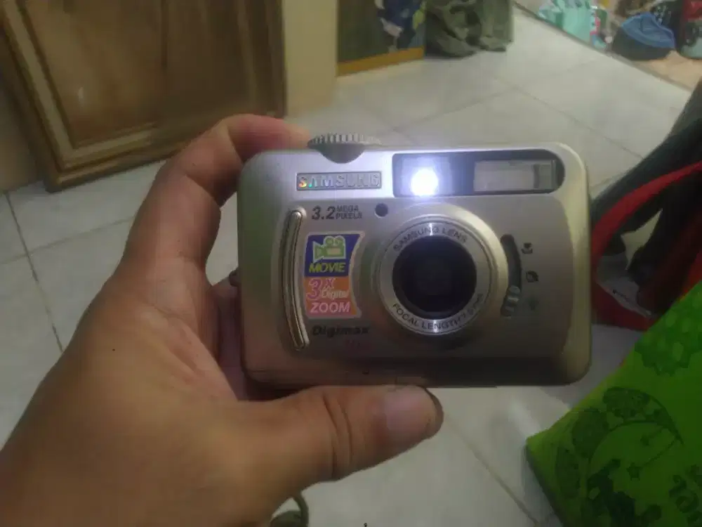 Kamera pocket digital samsung digimax 300 di bekasi timur