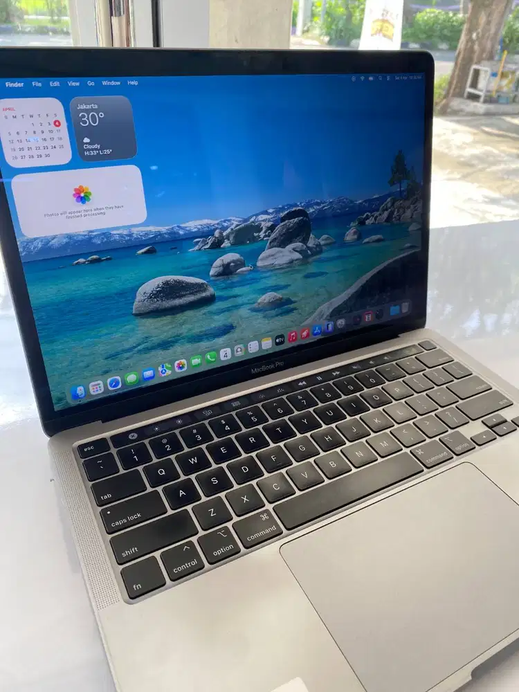 Macbook Pro 2020 RAM 32/1 TB Intel  Core 17 13 Space Grey