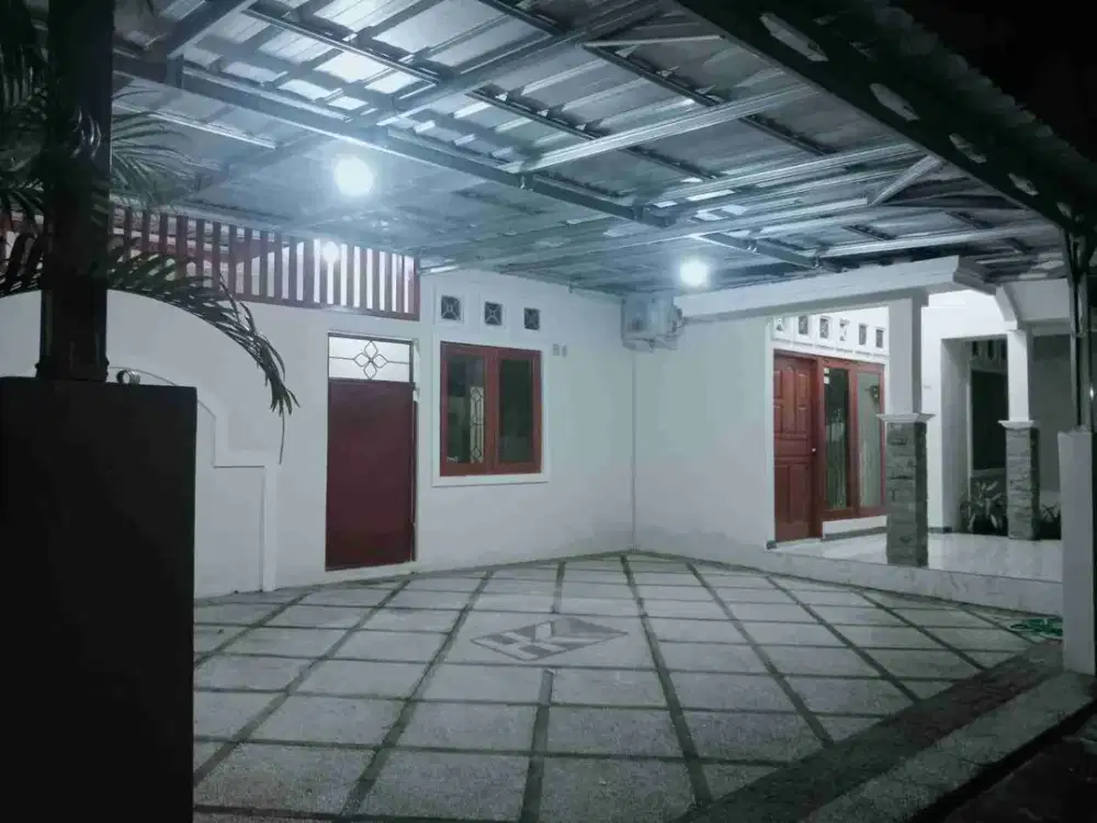 5 Menit UGM, Dijual Rumah Siap Huni, Free 3 AC