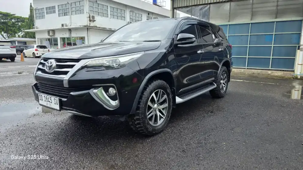 Di jual mobil bekas Siap pakai