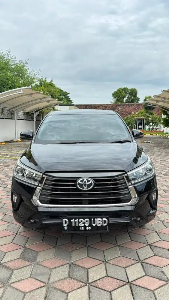 Innova Reborn V Diesel matic 2020 facelift