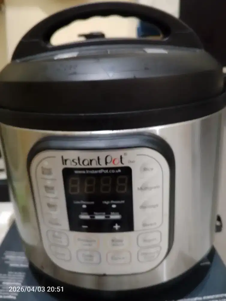 Panci Presto listrik multifungsi 7 in 1