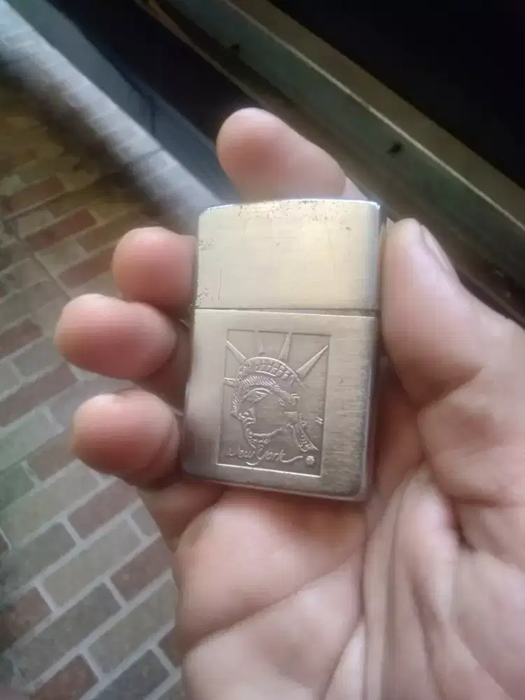 Korek api Zippo new york