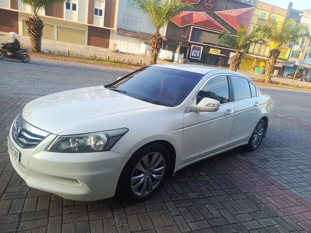 Honda Accord 2012 Bensin