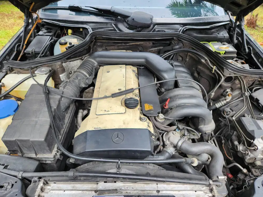 Mercedes-Benz E320 1995 Bensin
