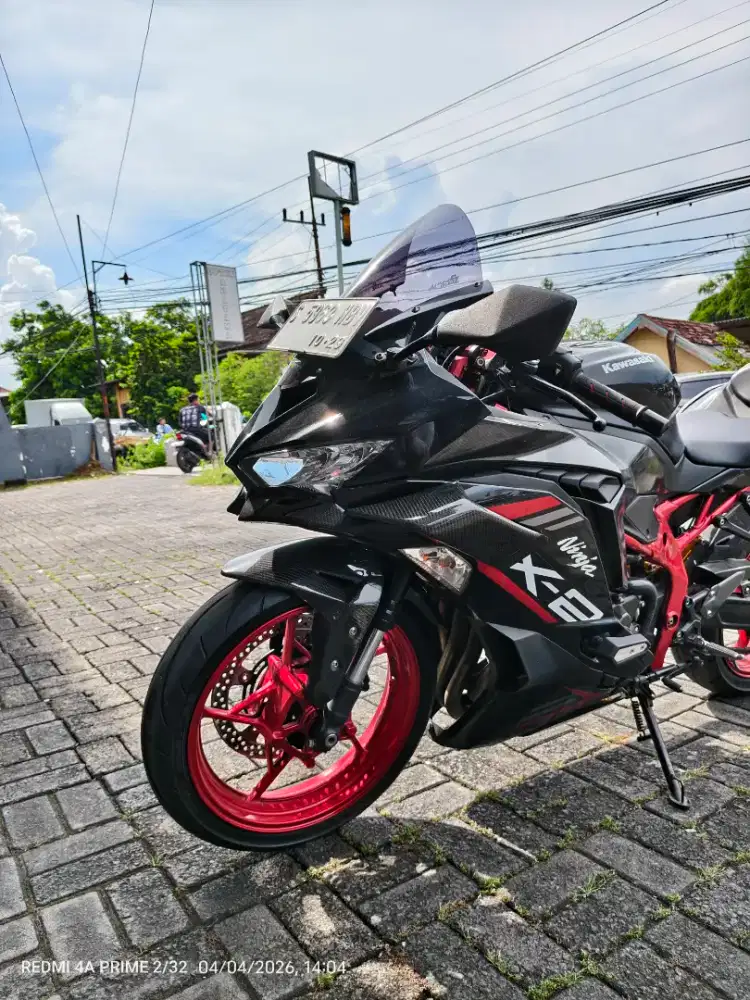 Kawasaki Zx25R ABS QS 2020 Atas Nama Pribadi hidup istimewa