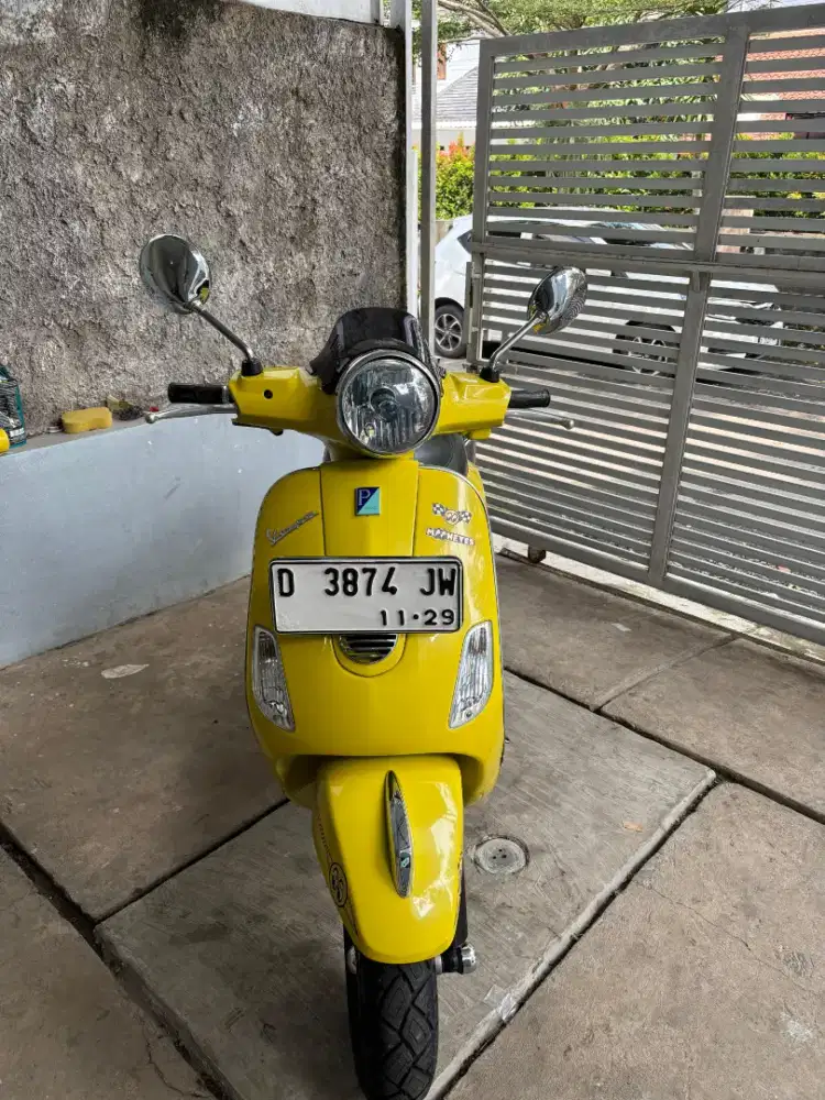 Vespa LX Istimewa