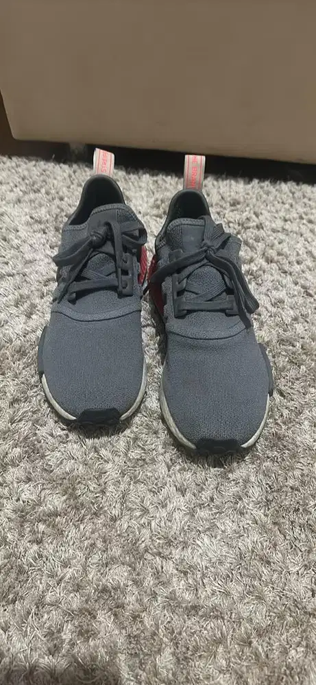 Adidas nmd R1 grey