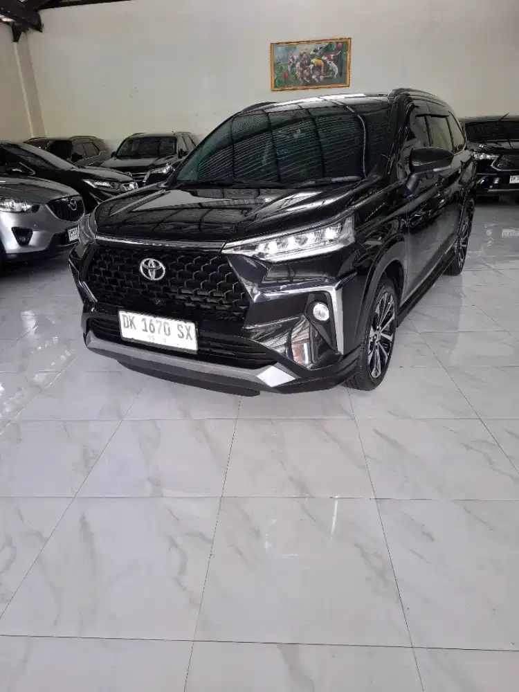 Avanza Veloz Q hitam