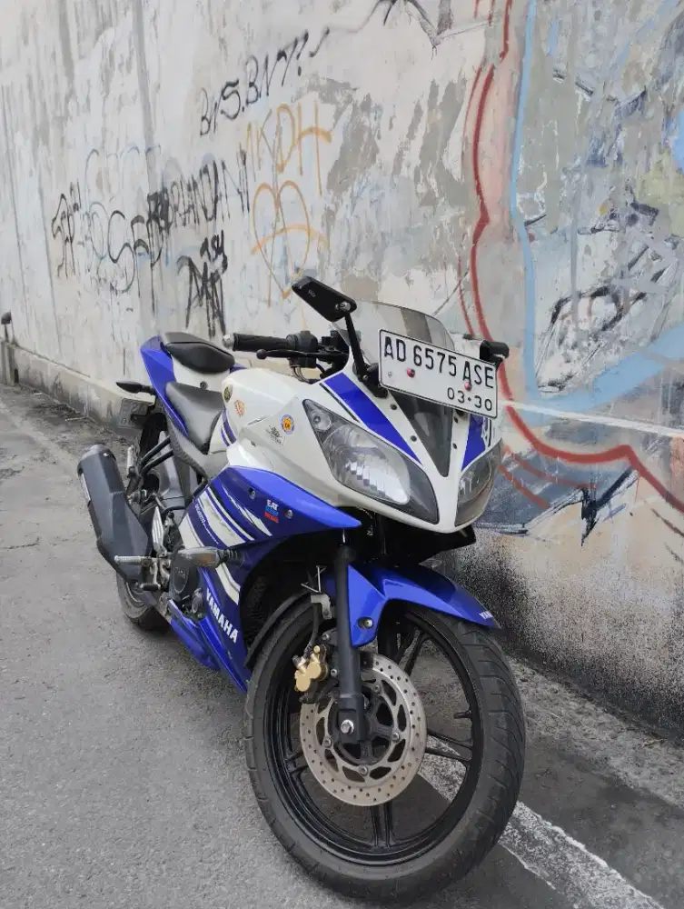 Yamaha R15 2015