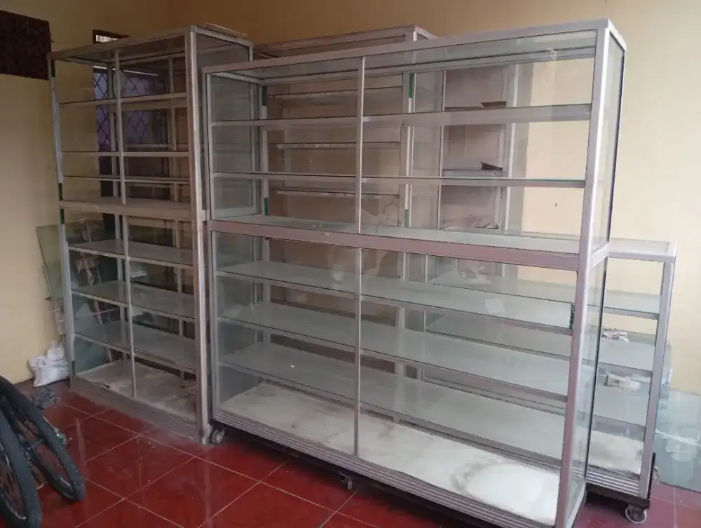 ETALASE JUAL 4 UNIT