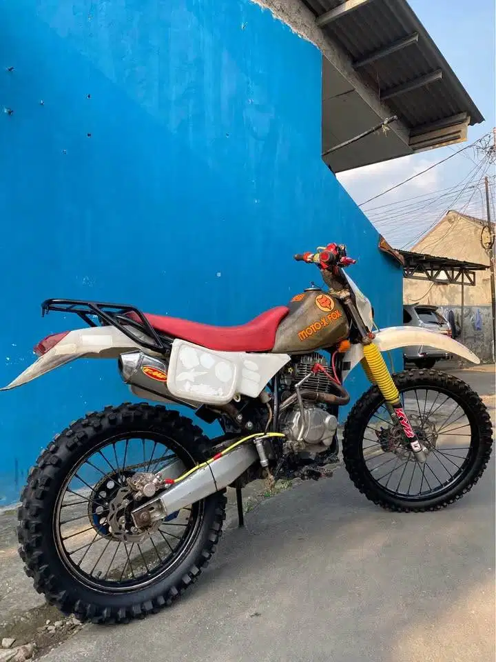 TRAIL VINTAGE TS MURTAD BASIC TIGET