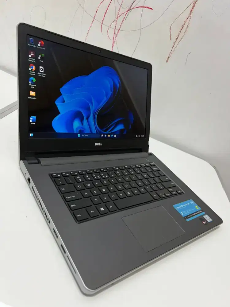 Laptop Dell Core i7 RAM 10GB SSD 256 VGA Radeon 4gb