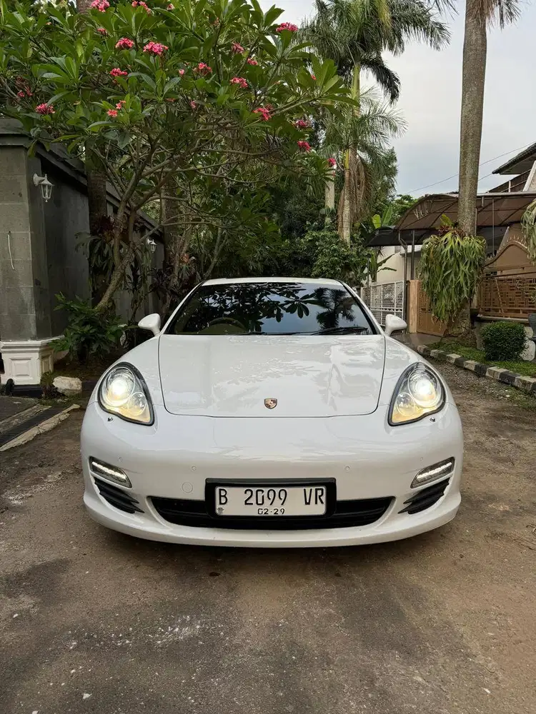 Porsche Panamera 3.6 V6 Tahun 2012