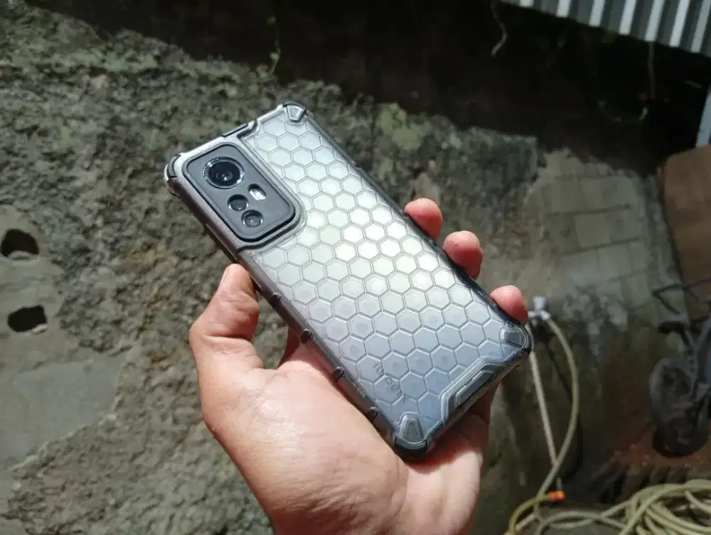 Mi12 8/256 customrom