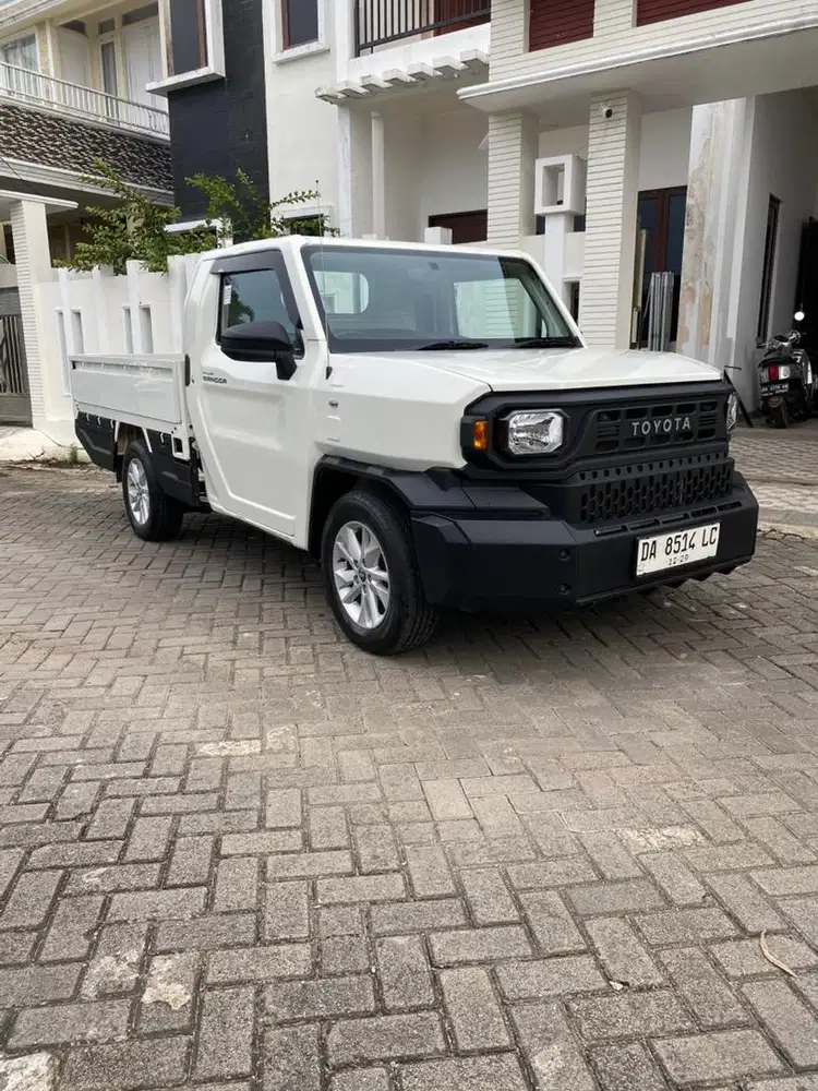 Toyota hilux rangga bensin 2024