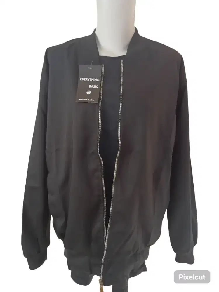 Jaket bomber bahan canvas