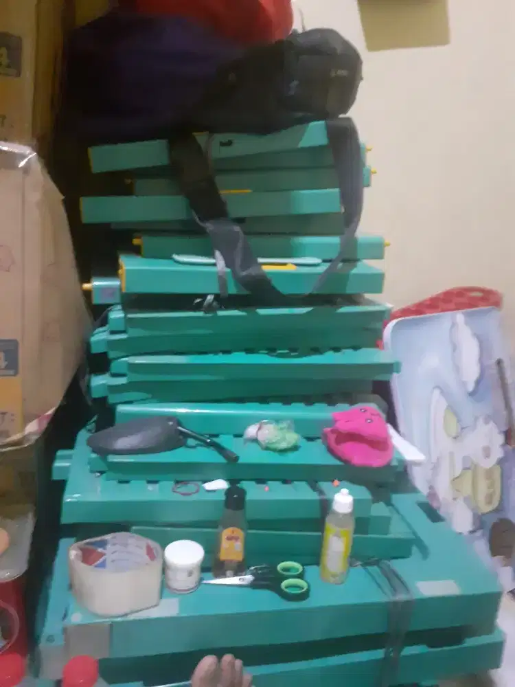 Lemari Pakaian Merk Club