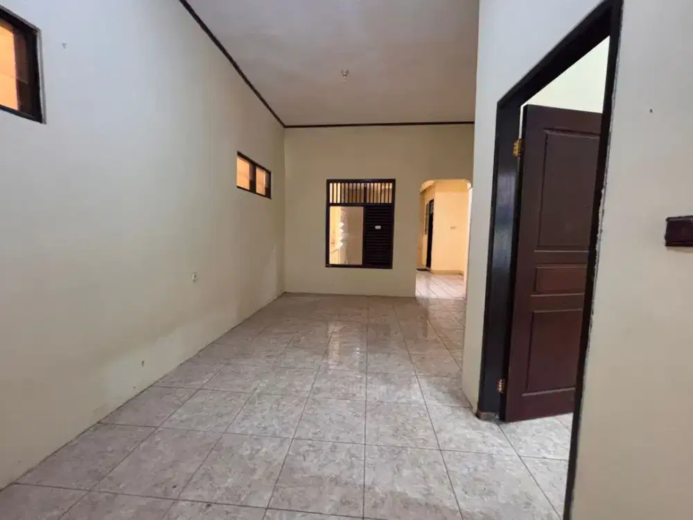 Disewakan Rumah Di Tebet Timur