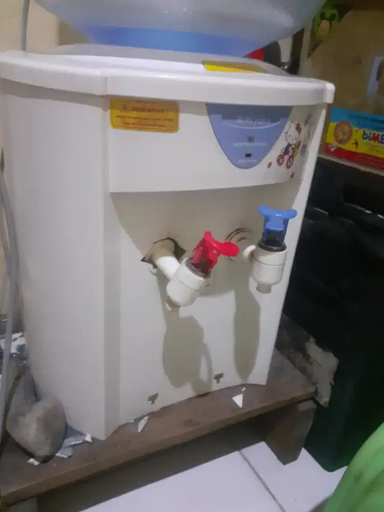 Dispenser Merk Miyako