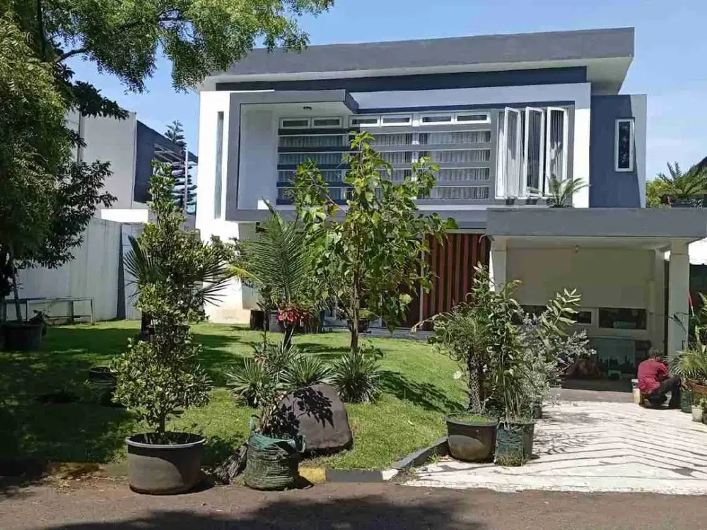 DIJUAL RUMAH SEMI FURNISH DENGAN VIEW GUNUNG DI RANCAMAYA GOLF ESTATE BOGOR