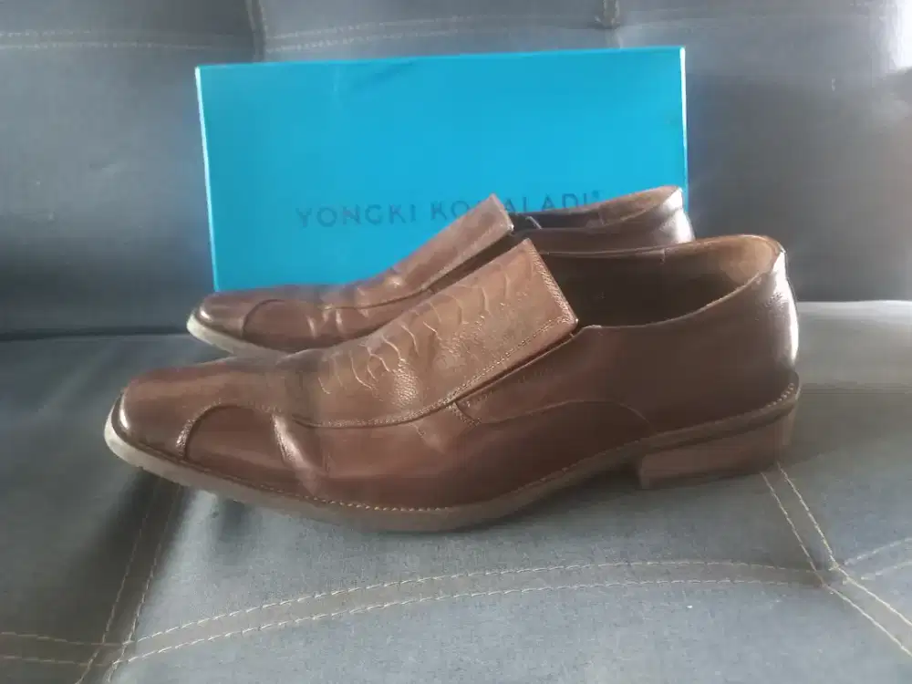 Sepatu Pantopel size 41