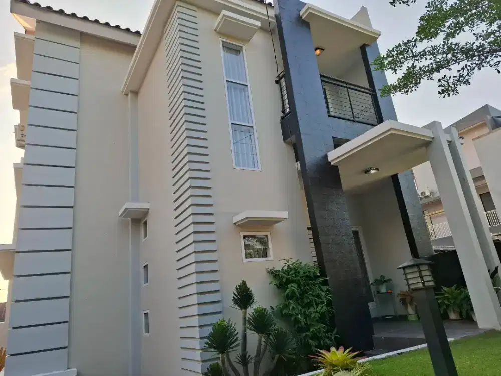 Rumah di  Lokasi Strategis