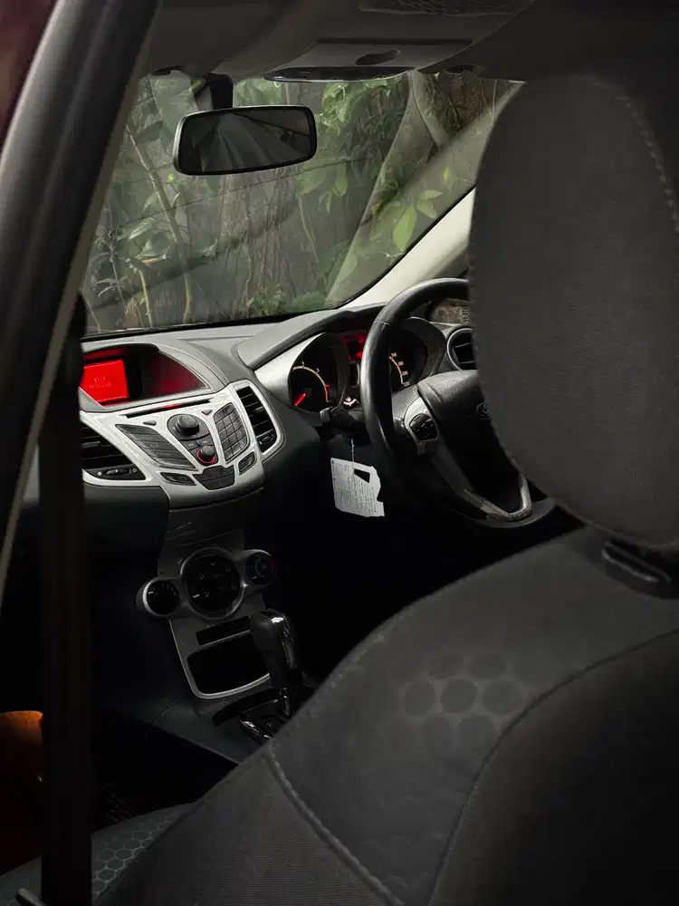 Ford Fiesta Sport 1.6 AT 2011 — Tangan Pertama, Pajak Hidup, KM Rendah