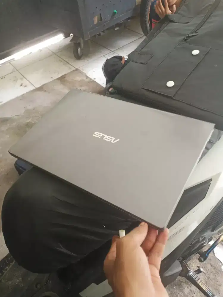laptop Asus ryzen 3