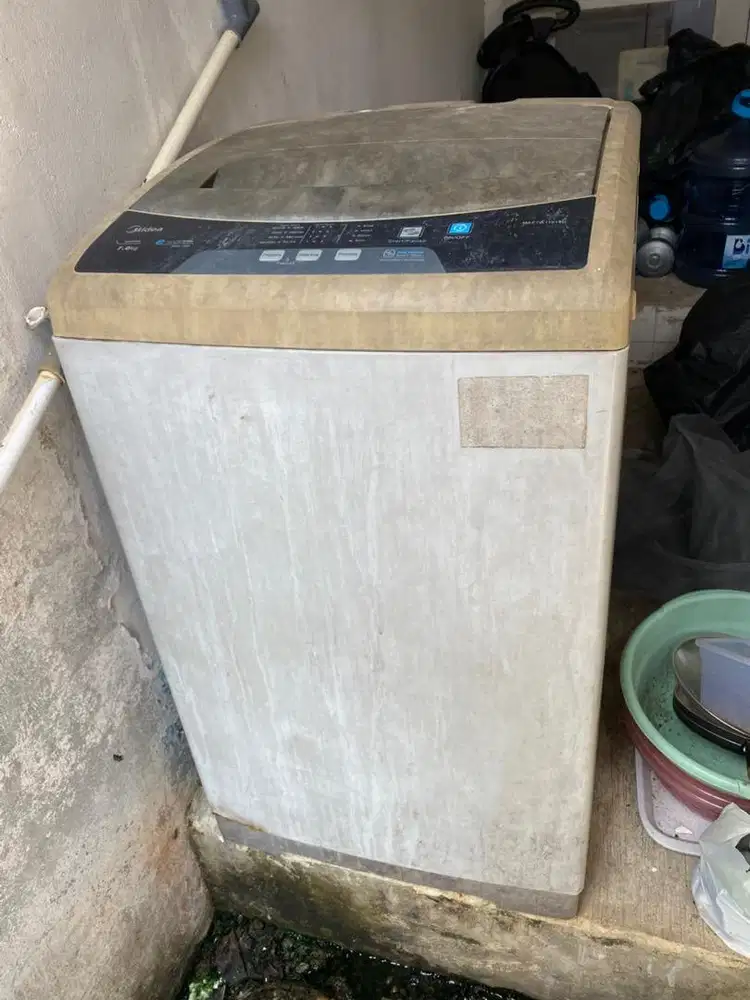 Mesin cuci midea