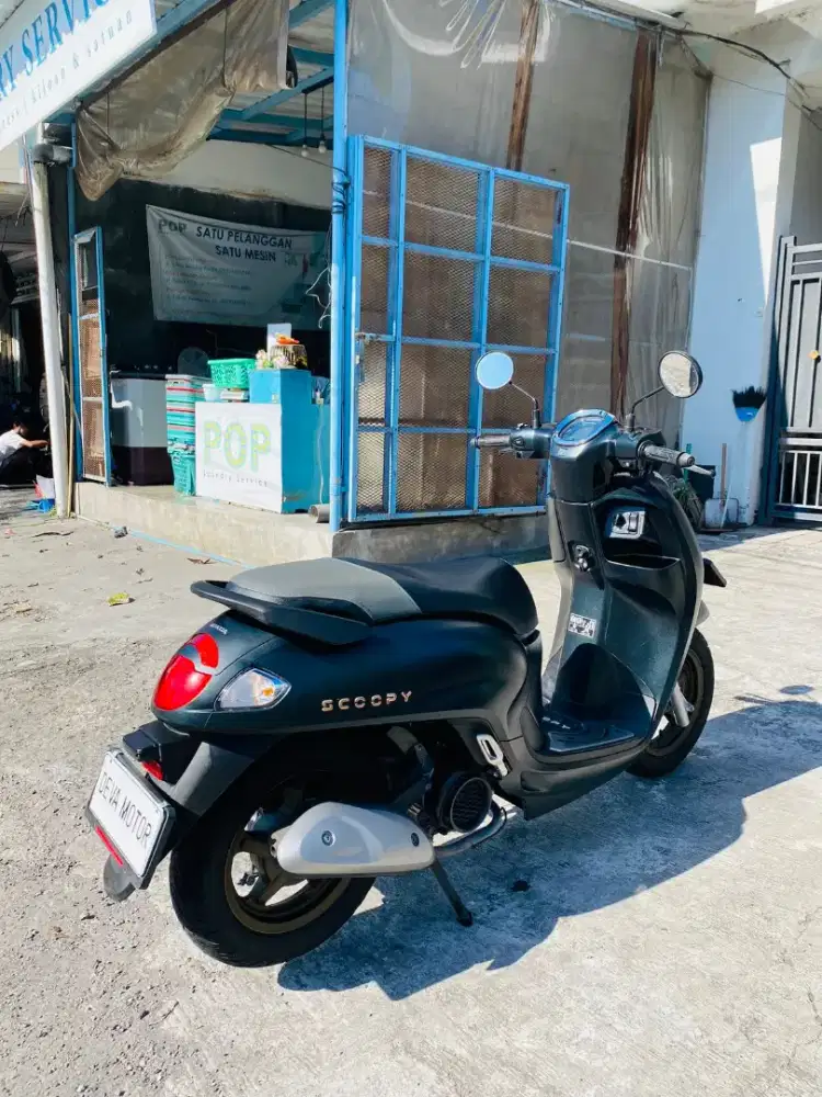 Scoopy energetic 2025 hitam Deva motor