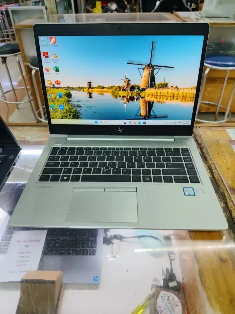 HP EliteBook 840 G6 i7 RAM 8 SSD 256 – Mulus Siap Pakai, Kencang!