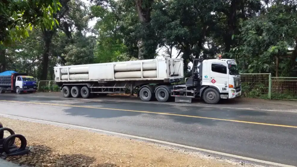 Mencaripekerjaan sopir truk tronton/tleler.