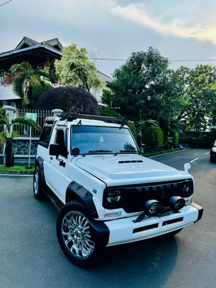 Daihatsu Taft Rocky 5Speed Guanteng