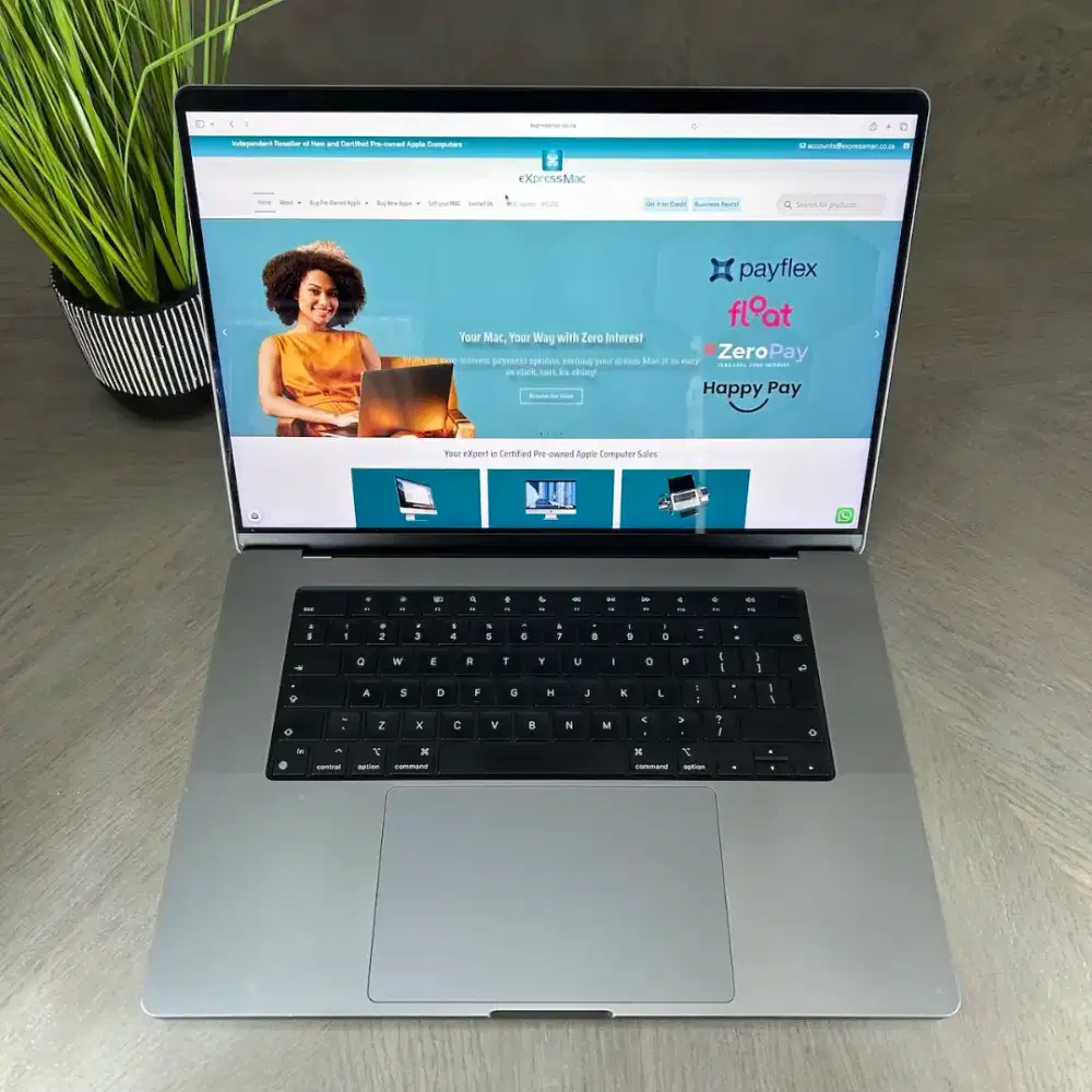 Macbook Pro 16 Inch M1 Pro dan Apple Magic Mouse Gen 2