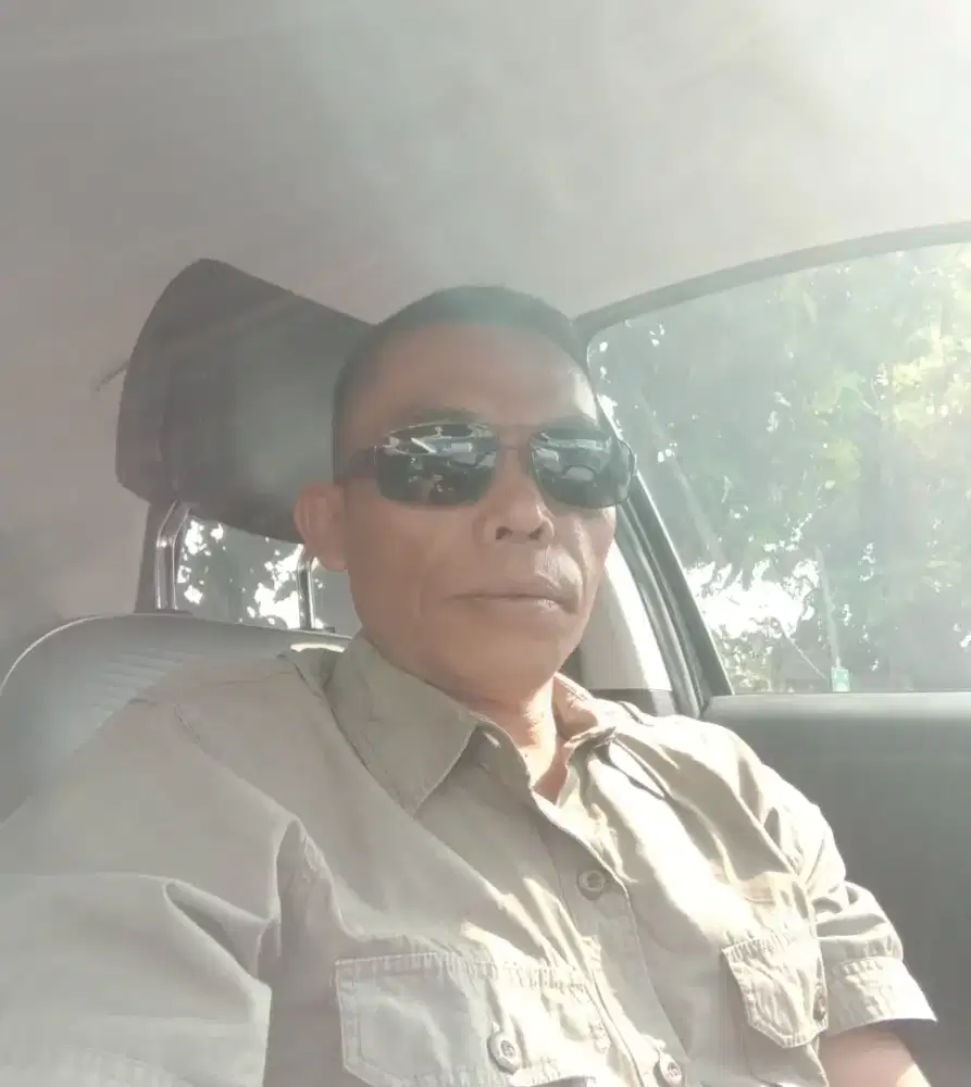 Bpk/ibu yg terhormat saya sedang mencari pekerjaan sebagai driver